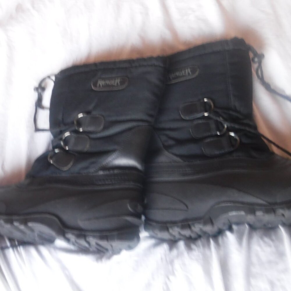 Khombu Black Womens Leather Interior Faux Fur Winter boots Size 9 M - Picture 9 of 9